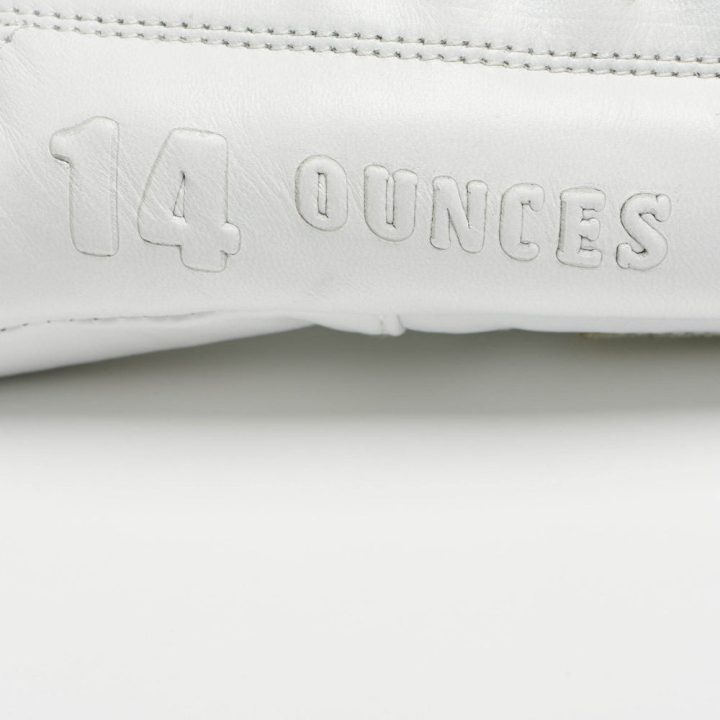 Боксерські рукавиці Leone GN111 THE GREATEST White 16 унцій (бинти 4 м. в комплекті) - Зображення 7