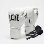 Боксерські рукавиці Leone GN111 THE GREATEST White 10 унцій (бинти 4 м. в комплекті)