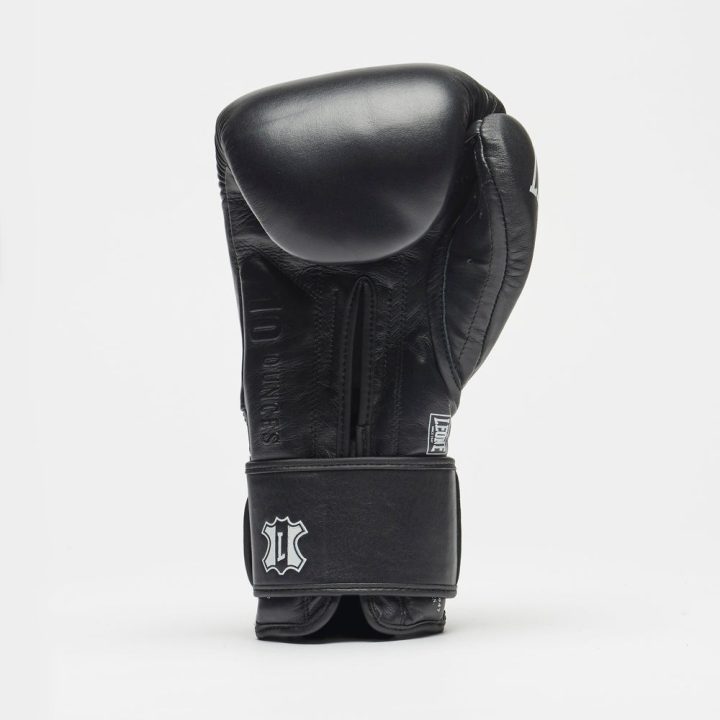 Боксерські рукавиці Leone GN111 THE GREATEST Black 14 унцій (бинти 4 м. в комплекті) - Зображення 3
