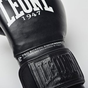Боксерські рукавиці Leone GN111 THE GREATEST Black 12 унцій (бинти 4 м. в комплекті) - Зображення 5