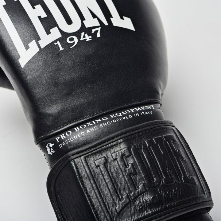 Боксерські рукавиці Leone GN111 THE GREATEST Black 12 унцій (бинти 4 м. в комплекті) - Зображення 5